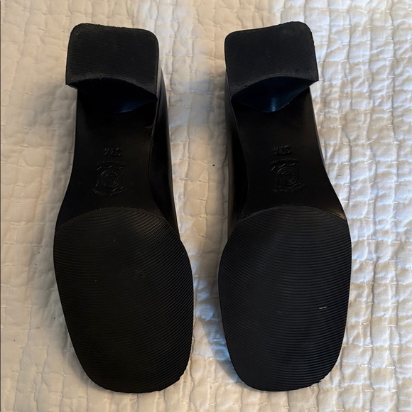 Bravo Browns Black Leather Women's Pumps Size 7.5 - Picture 3 of 3